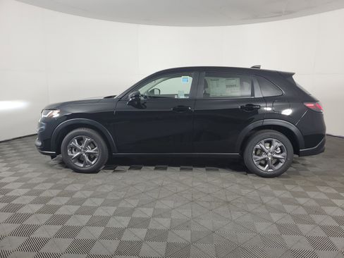 New 2026 Honda HR-V LX image 7