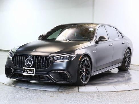 Used 2024 Mercedes-Benz S 63 AMG S w/ Carbon Fiber Exterior Package image 13
