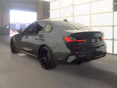 Used 2022 BMW 330e w/ M Sport Package RWD image 9