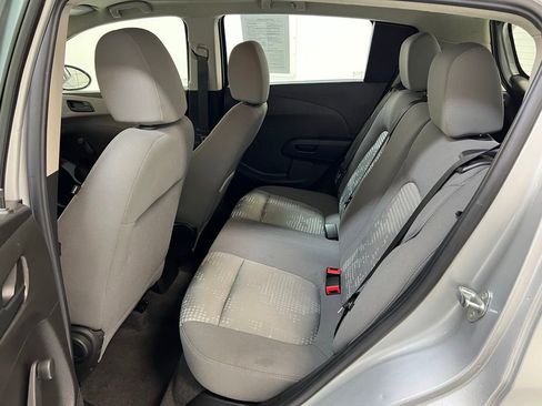 Used 2020 Chevrolet Sonic LT image 27
