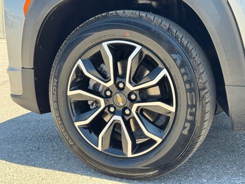 Used 2023 Chevrolet TrailBlazer ACTIV w/ Convenience Package image 28
