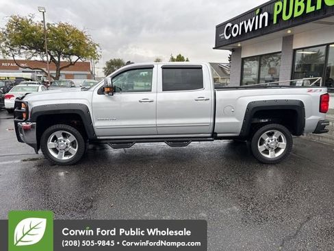 Used 2016 Chevrolet Silverado 2500 LTZ w/ Duramax Plus Package image 9