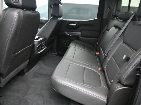 Used 2021 Chevrolet Silverado 1500 LTZ AWD/4WD image 15
