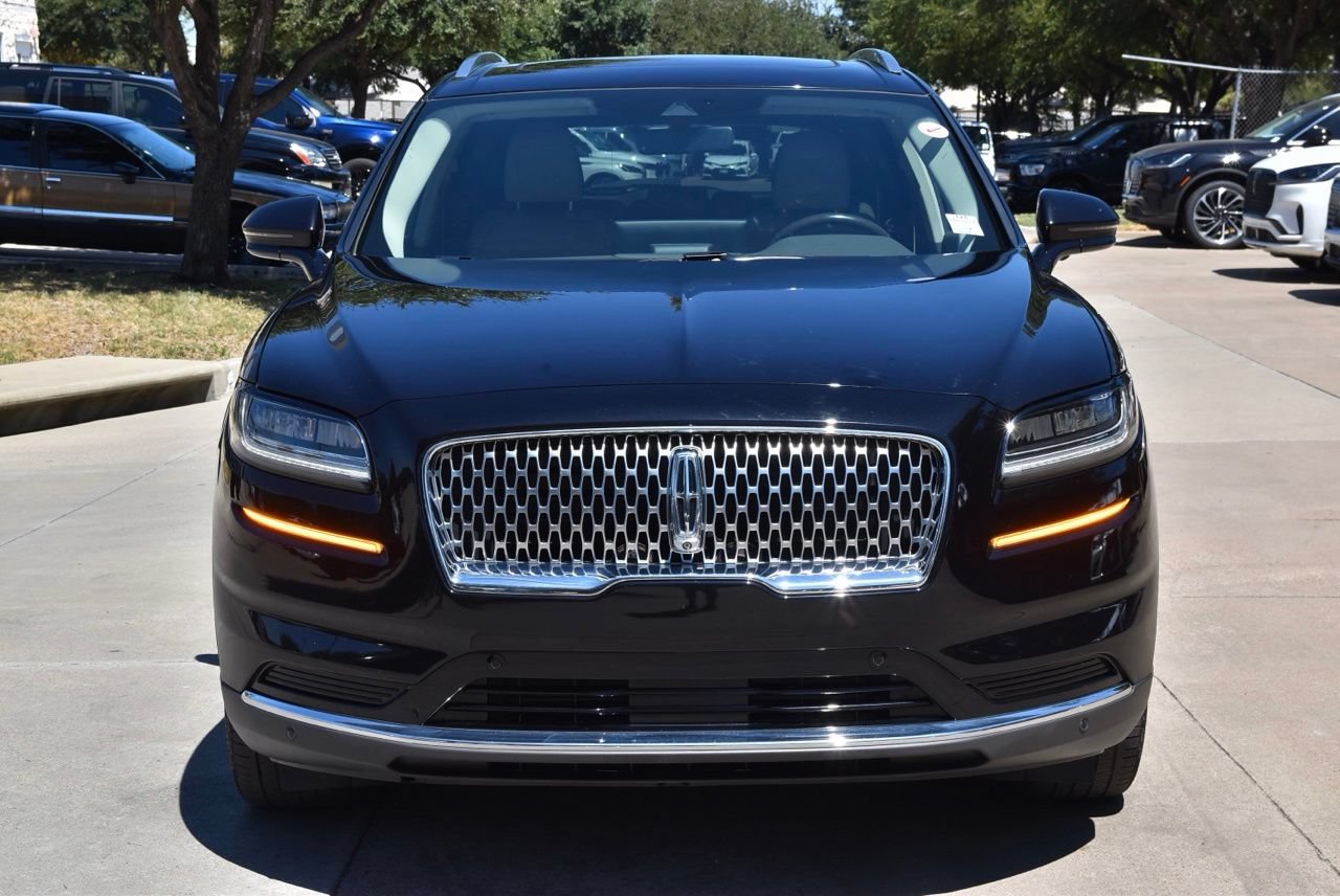 Used 2023 Lincoln Nautilus Reserve w/ Equipment Group 201A AWD/4WD image 3