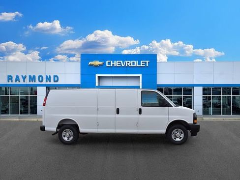 New 2025 Chevrolet Express 2500 Extended RWD image 2