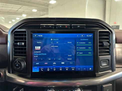 Used 2022 Ford F150 Lariat w/ Equipment Group 502A High image 26