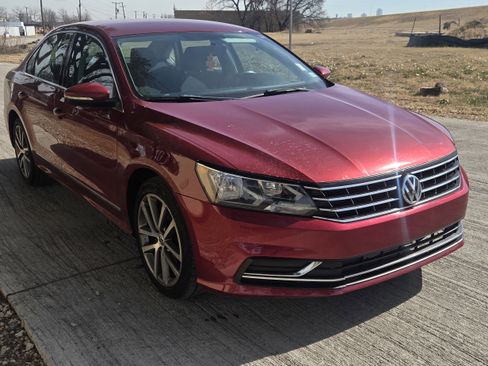 Used 2016 Volkswagen Passat 1.8T S image 12