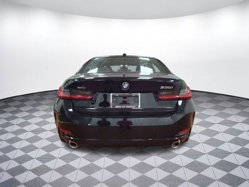 Used 2025 BMW 330i xDrive Sedan w/ Convenience Package image 10