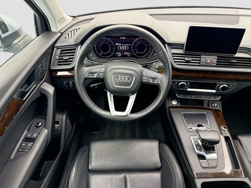Used 2019 Audi Q5 2.0T Premium Plus w/ Premium Plus Package AWD/4WD image 10