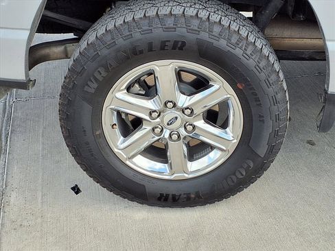 Used 2025 Ford F150 XLT w/ Equipment Group 301A Standard image 9