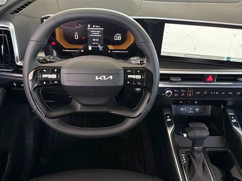 New 2026 Kia Sorento EX FWD image 16