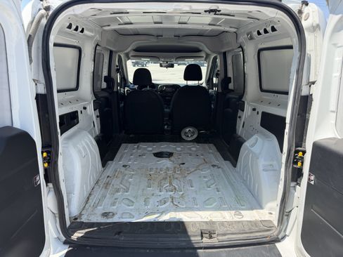 Used 2022 RAM ProMaster City Tradesman FWD image 10