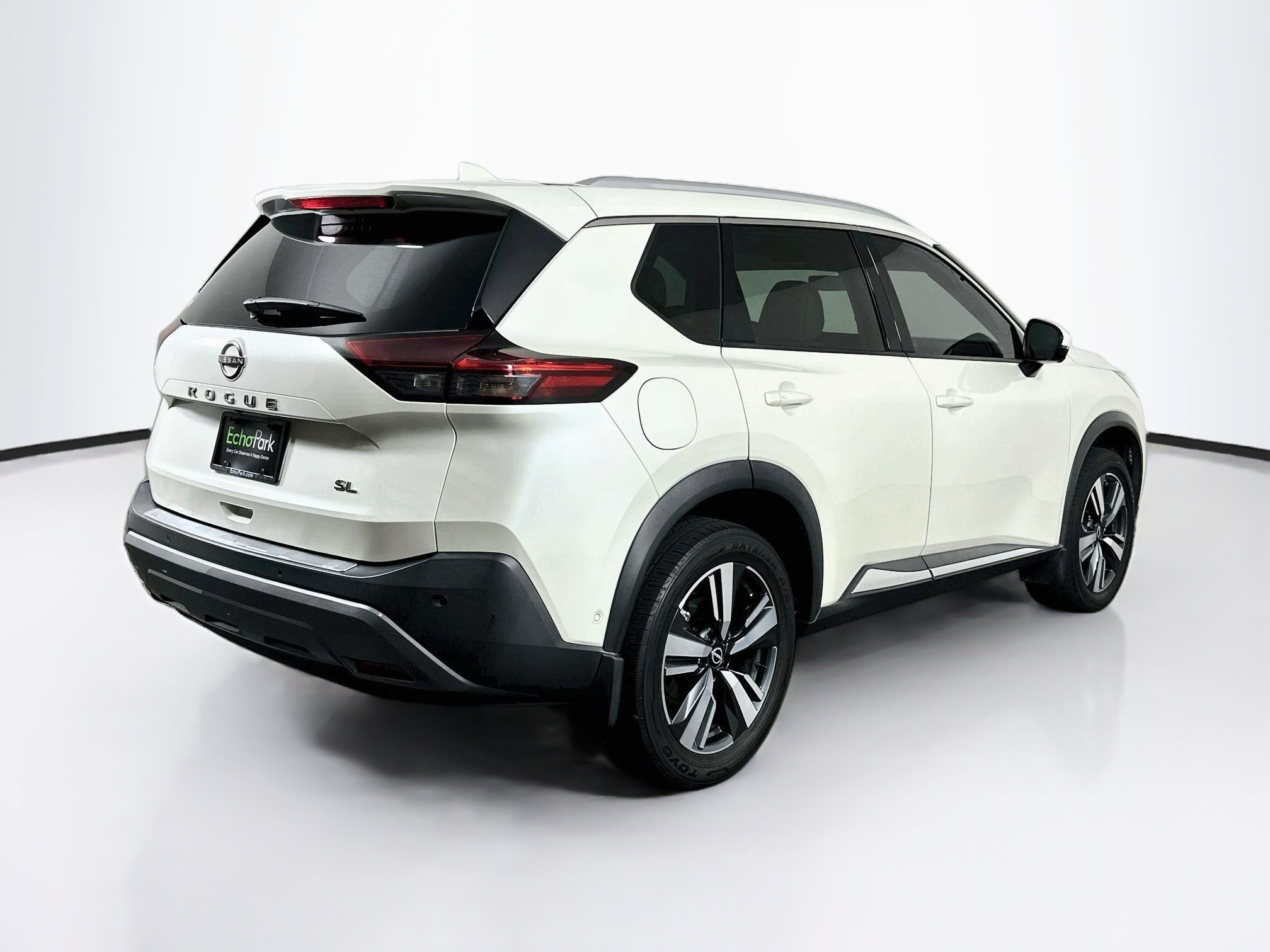 Used 2023 Nissan Rogue SL w/ SL Premium Package FWD image 9