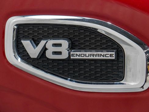 Used 2017 Nissan Titan SV image 50