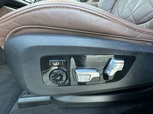 Used 2024 BMW X5 xDrive50e image 17