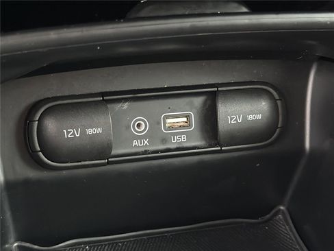 Used 2016 Kia Sorento LX w/ LX Convenience Package image 31