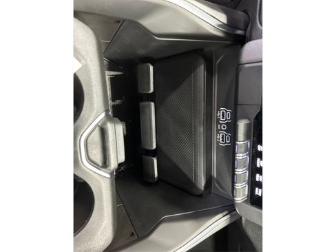 Used 2026 RAM 1500 Express AWD/4WD image 32