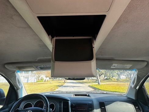 Used 2011 Toyota Tundra 2WD CrewMax image 26