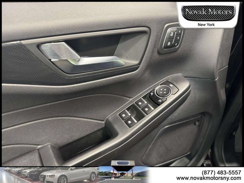 Used 2023 Ford Escape ST-Line Select w/ Tech Pack #2 AWD/4WD image 11