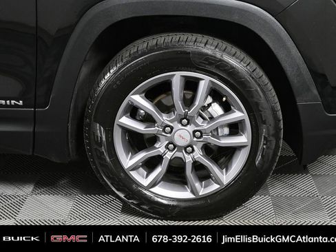 Used 2024 GMC Terrain SLT image 35