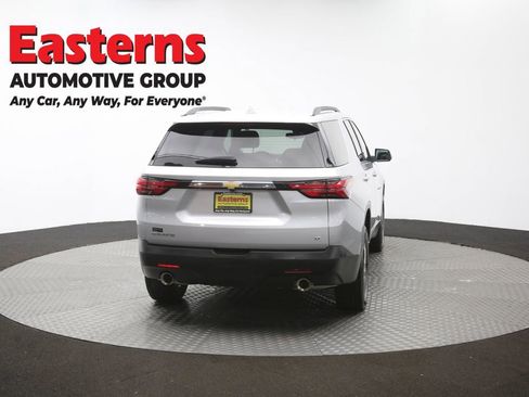 Used 2022 Chevrolet Traverse LT FWD image 39
