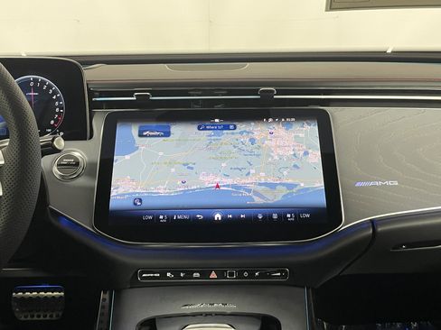 New 2026 Mercedes-Benz E 53 AMG e 4MATIC Sedan image 17