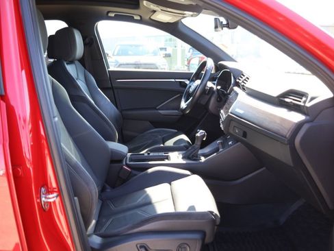 Used 2021 Audi Q3 2.0T Premium Plus w/ Premium Plus Package image 9