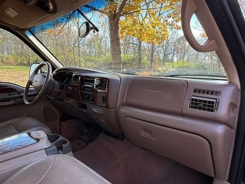 Used 2001 Ford Excursion Limited image 28
