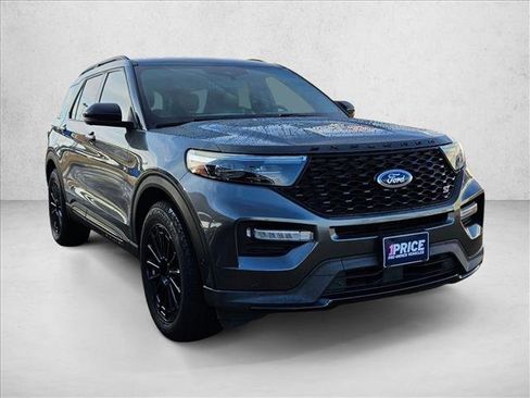 Used 2020 Ford Explorer ST w/ Premium Technology Package image 3