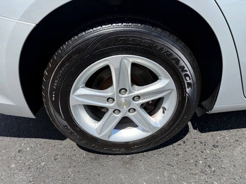 Used 2019 Chevrolet Malibu LS FWD image 8