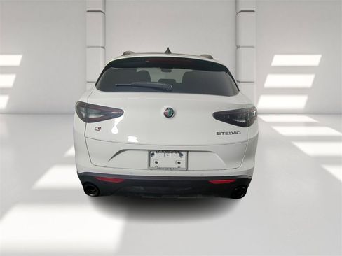 New 2025 Alfa Romeo Stelvio Sprint w/ Convenience Package image 6