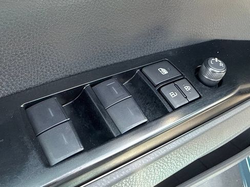 Used 2026 Toyota Camry SE w/ Convenience Package FWD image 18