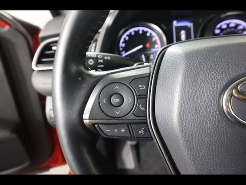Used 2021 Toyota Camry SE w/ Cold Weather Package image 22
