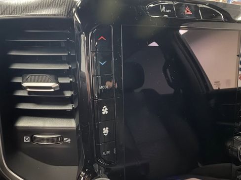 New 2026 RAM 1500 4x4 Crew Cab image 26