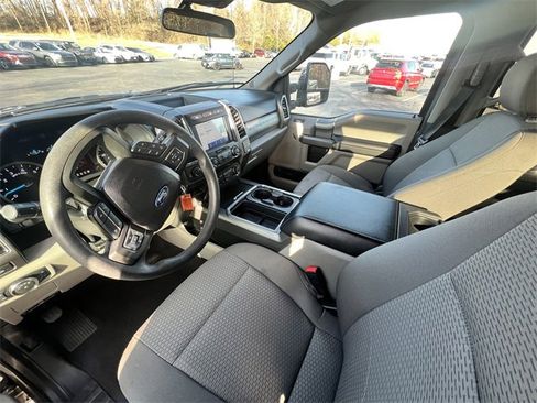 Used 2021 Ford F250 XLT w/ XLT Premium Package image 34