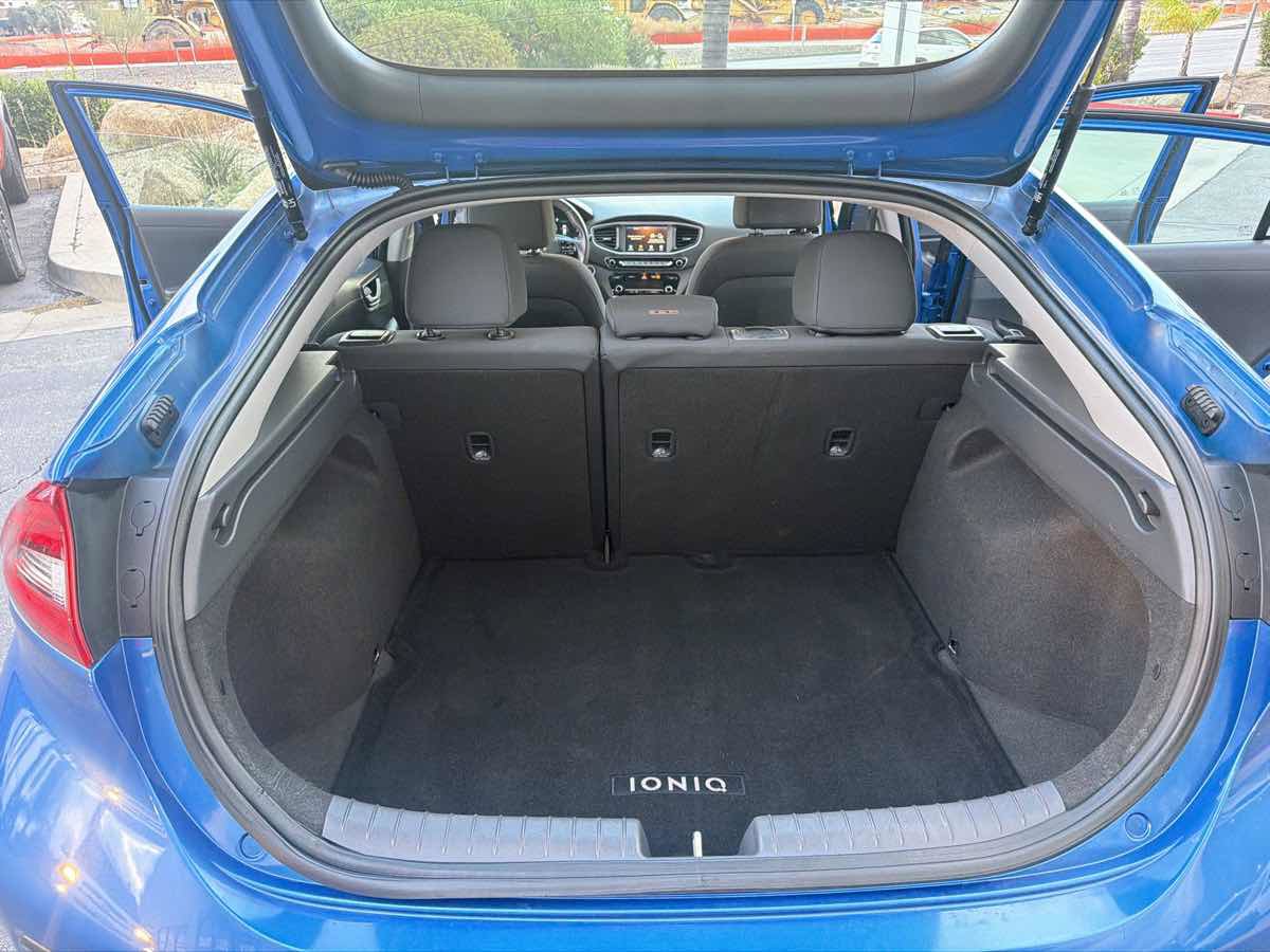 Used 2017 Hyundai Ioniq SEL FWD image 23