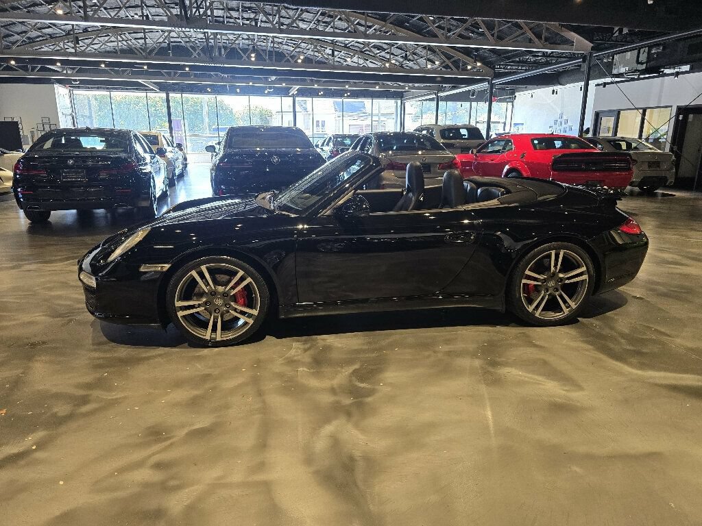 Used 2012 Porsche 911 Cabriolet image 8