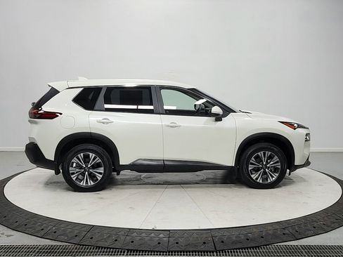 Used 2023 Nissan Rogue SV AWD/4WD image 8