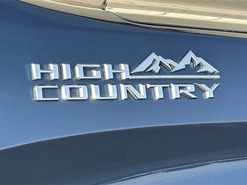 Used 2019 Chevrolet Silverado 1500 High Country image 28