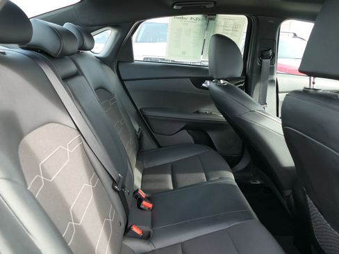 Used 2024 Kia Forte GT-Line w/ GT-Line Premium Package image 24