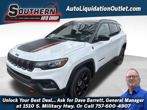 Used 2024 Jeep Compass Trailhawk image 1