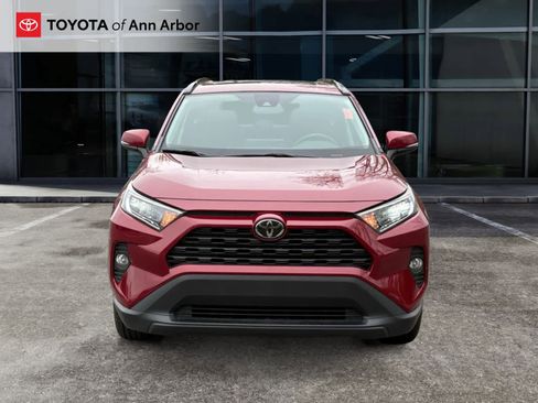 Used 2020 Toyota RAV4 XLE w/ Convenience Package AWD/4WD image 6