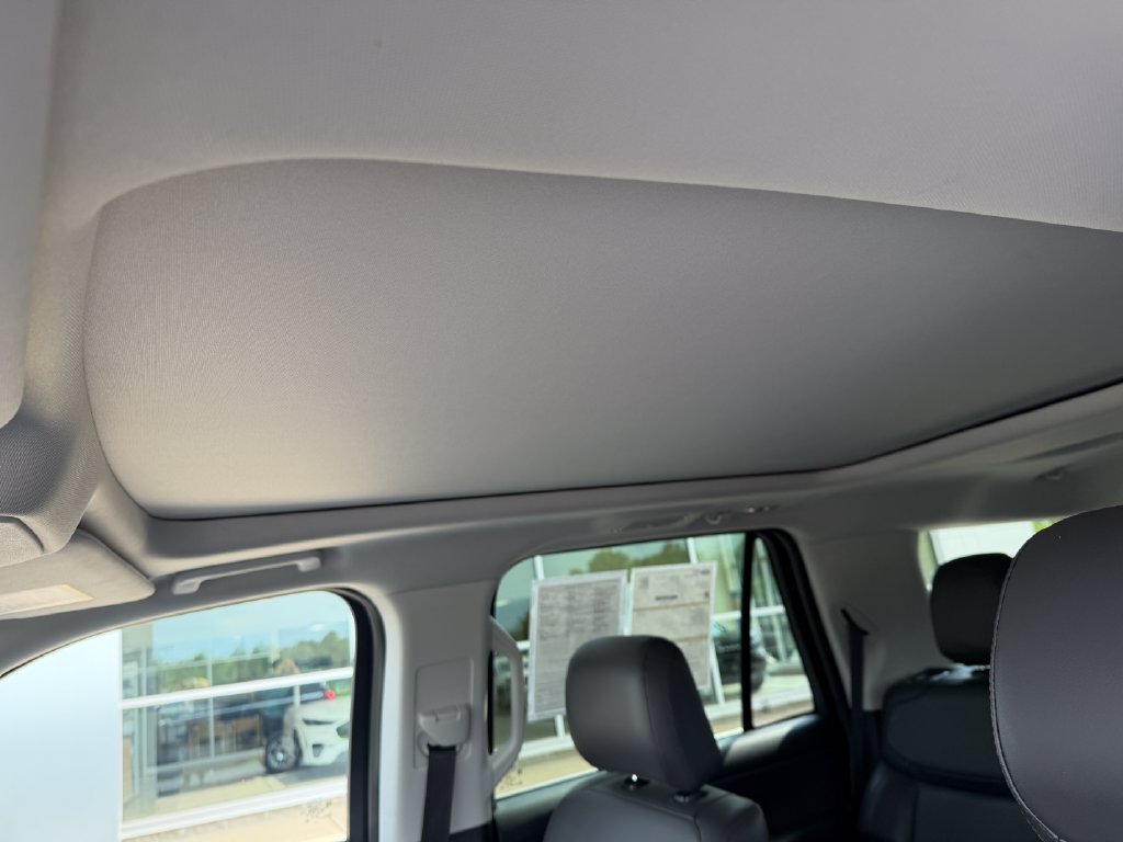 Certified 2025 Ford Expedition Active AWD/4WD image 15