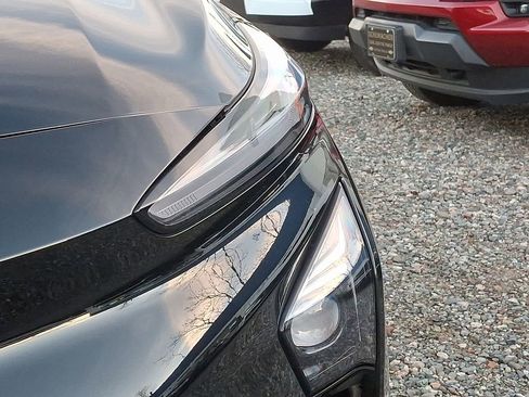 Certified 2023 Chevrolet Bolt EUV LT w/ Comfort Package image 36