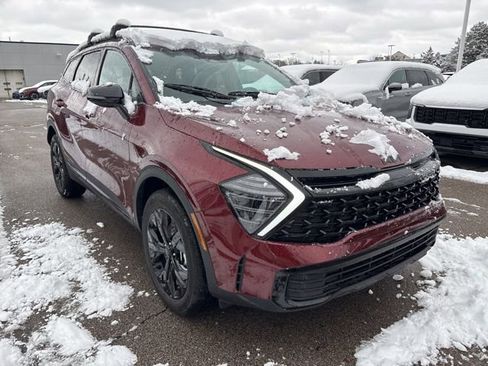 Used 2025 Kia Sportage X-Line image 3