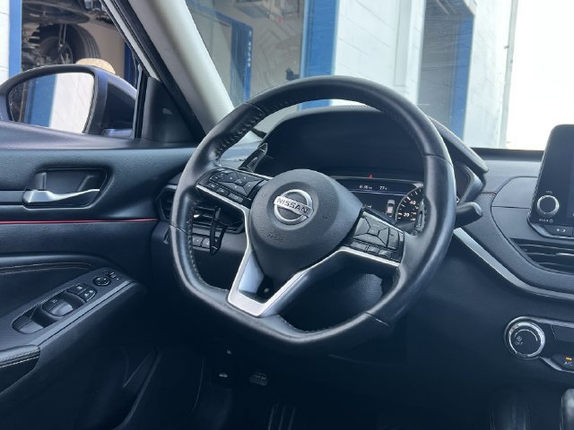 Used 2020 Nissan Altima 2.5 SR FWD image 17