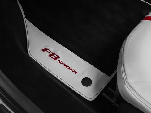 Used 2022 Ferrari F8 Tributo RWD image 55