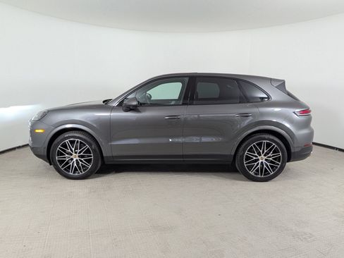 Certified 2025 Porsche Cayenne AWD/4WD image 2