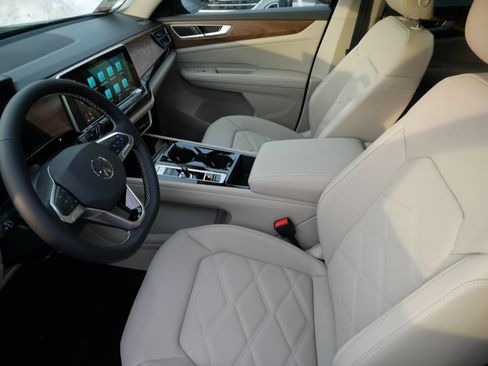 New 2026 Volkswagen Atlas SE image 7