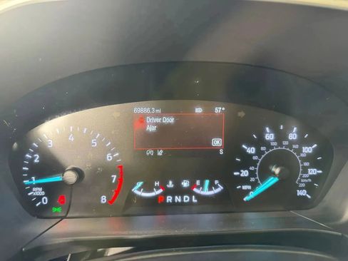 Used 2020 Ford Escape SE image 14